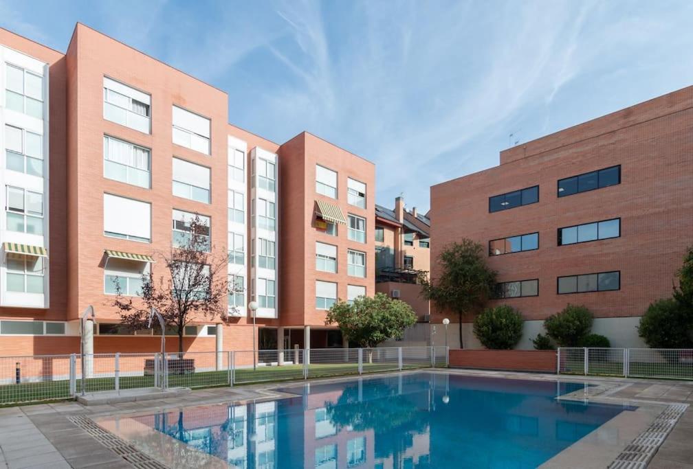 마드리드 Vivienda Con Zona De Trabajo, Piscina Y Parking 아파트 외부 사진